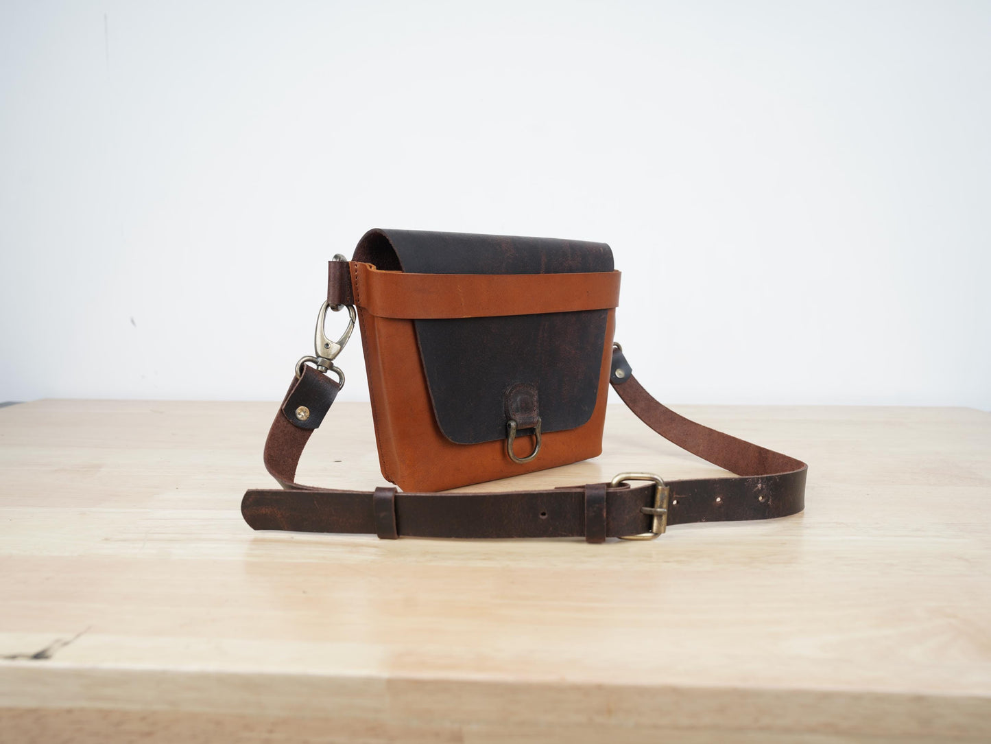 Leather fanny Pack For Women Crossbody Sling Bag Hip Bag Waist Belt Bag Leather crossbody Fannypack Bum Bag Clutch Mothers Day Gift For Mom