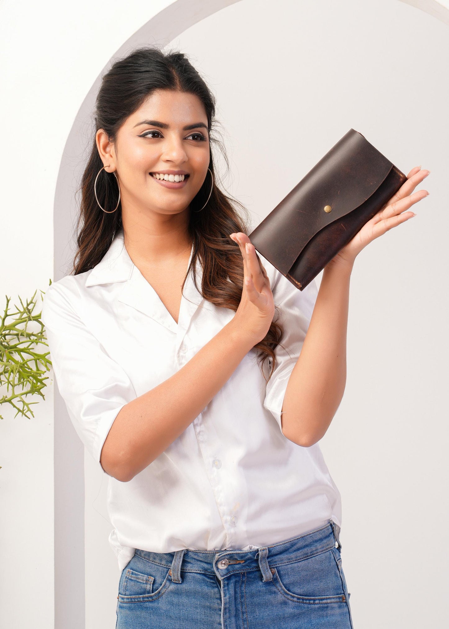 leather wallet For Women Trifold Purse with Phone Case and credit card holder Slot Handmade Leather Money Clip wallet For Mothers Day Gift