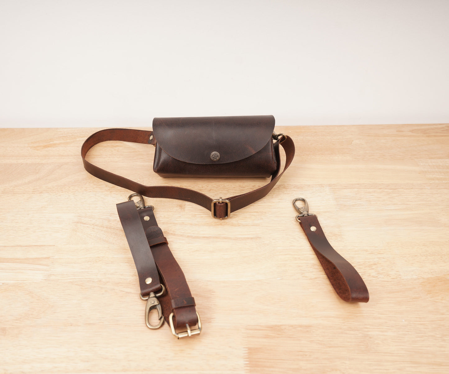 Leather fanny Pack For Women Crossbody Sling Bag Hip Bag Waist Belt Bag Leather Fannypack Bum Bag Personalized Mothers Day Gift For Mom